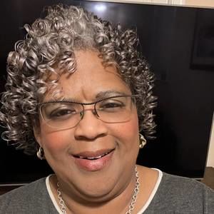 Meet your Posher, Yvonne